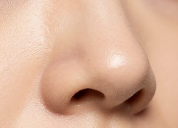Debunking Blackhead Myths and Understanding Visible Skin Pores
