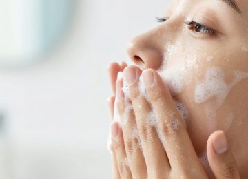 Skincare Do's and Don'ts: Tips for Clear, Glowing Skin and Breakout Prevention